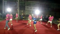 冯村辣妈舞蹈队在里兰城，演出广场舞，摇咧摇咧