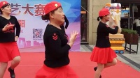 优雅的广场舞《唱支山歌给党听》表演宁乡白马仁福代表队。 
拍摄飞跃