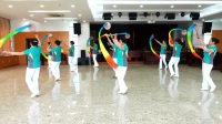 第一套柔力球广场舞“五星红旗”表演嘉善县第一人民医院退休职工柔力球队。