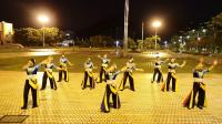 《爱我中华》变队形广场舞，叶子舞蹈队演绎2018-8-16