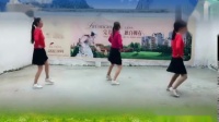姐妹三人跳的广场舞，简单好看的32步，舞曲好听至极