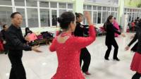海纳舞厅休闲仑巴集体舞…和平广场晚间舞厅开业盛典视频。