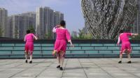郑君华鹤庆广场舞---金色弦子。表演；郑君华。常敏杰。由立新。